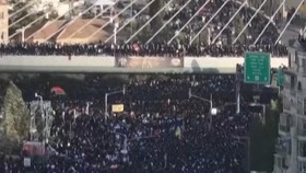 Puluhan Ribu Umat Yahudi Ortodoks Demo Tolak Wajib Militer Netanyahu