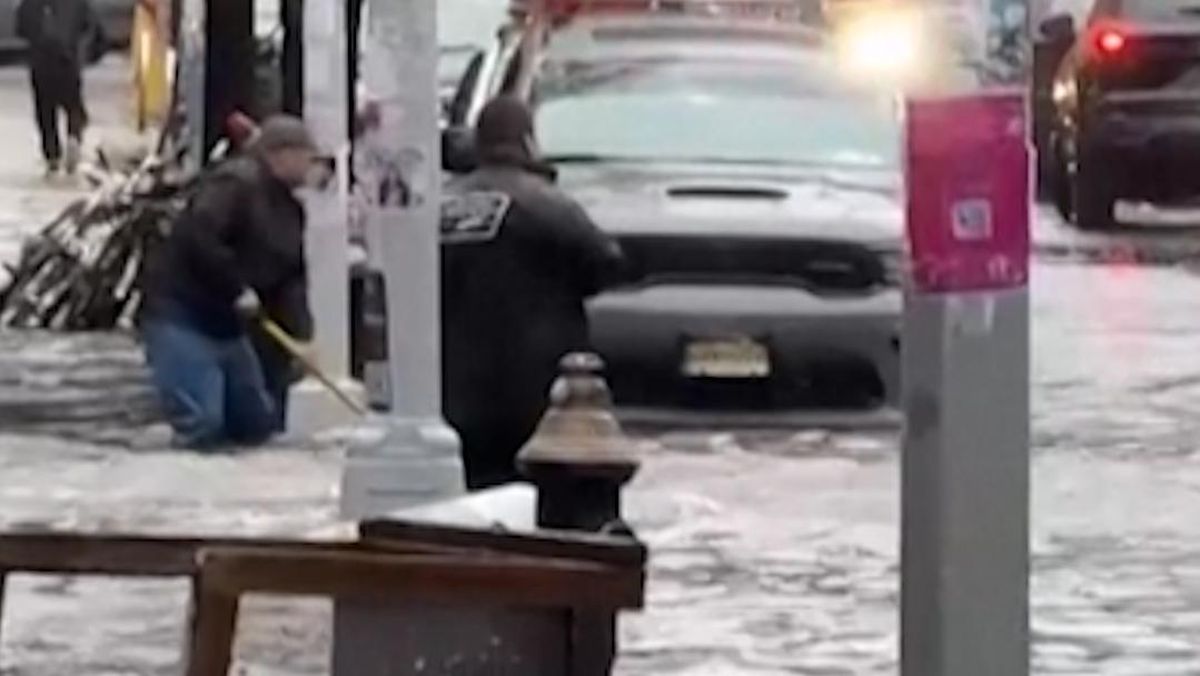 Curah Hujan Pecah Rekor Di New York City As, Jalanan Banjir Curah Hujan Pecah Rekor Di New York City As, Jalanan Banjir