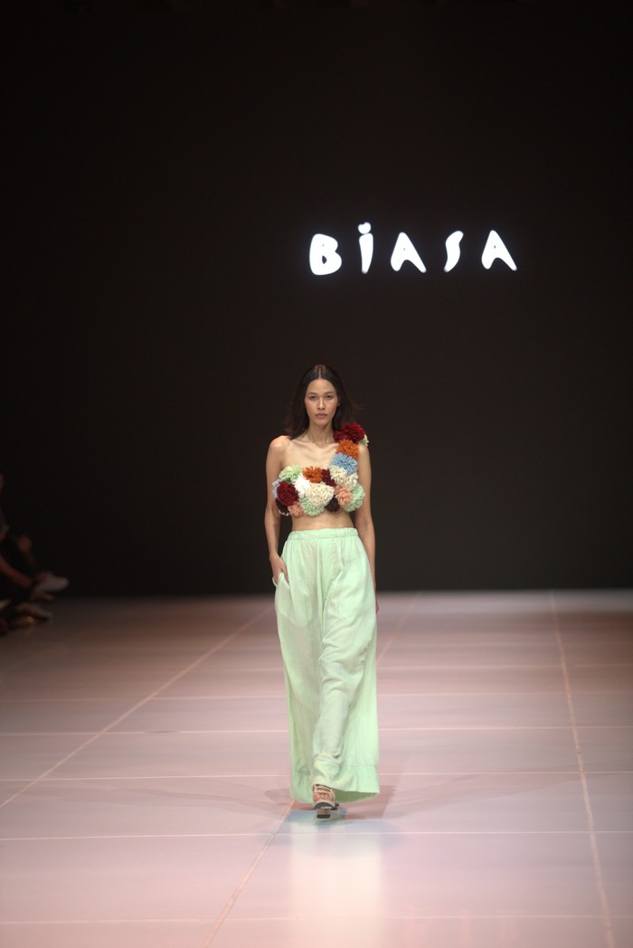 BIASA menampilkan koleksi 