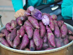 9 Resep Olahan Ubi Ungu yang Bervariasi: Bisa Digoreng, Dikukus, dan Dipanggang 9 Resep Olahan Ubi Ungu yang Bervariasi: Bisa Digoreng, Dikukus, dan Dipanggang