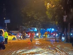 Banjir Landa 6 Kecamatan di Kabupaten Bandung Malam Ini Banjir Landa 6 Kecamatan di Kabupaten Bandung Malam Ini