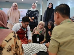 Tangani Masalah Lansia, Kemensos Gelar Pelatihan Care Economy di Sulsel Tangani Masalah Lansia, Kemensos Gelar Pelatihan Care Economy di Sulsel