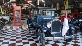 FOTO: Ratusan Mobil Antik Tersimpan Apik di Museum Kebon Vintage Car