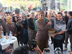 Hadiri Festival Mangga, Gubernur Jateng Puji Desa Penggarit Pemalang Hadiri Festival Mangga, Gubernur Jateng Puji Desa Penggarit Pemalang