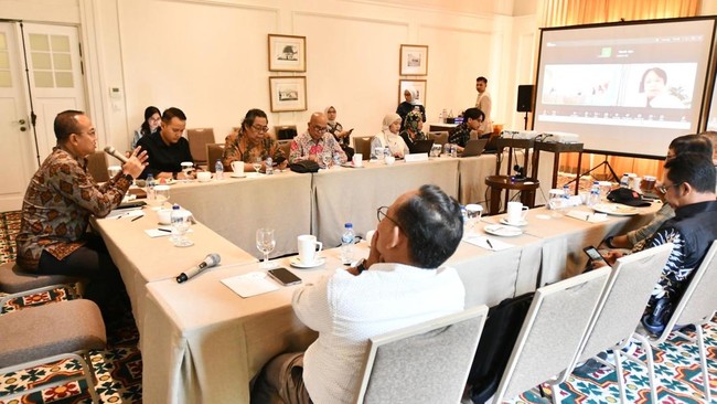 AJP 2025 Inkubator Kelahiran Insan Pers Berkualitas Ketua Dewan Pers Komaruddin Hidayat menilai, lewat AJP ada dimensi regenerasi pendidikan bagi insan pers, menjadu stimulasi untuk  meningkatkan profesionalitas.