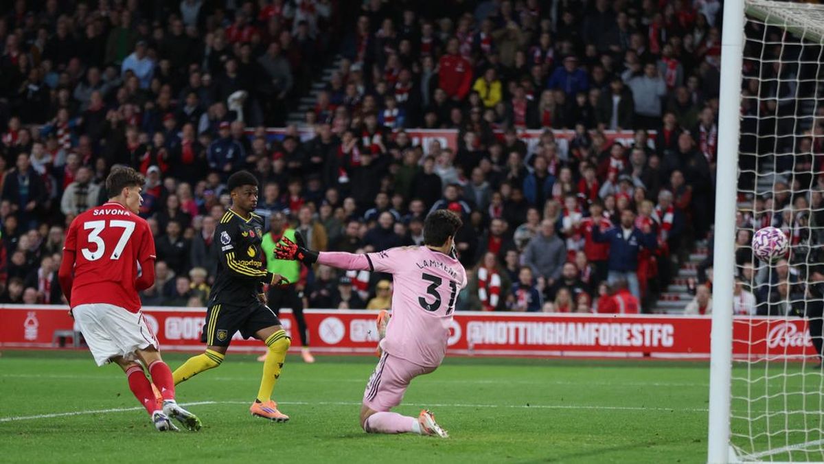 Hasil Liga Inggris: Diwarnai Kontroversi, MU Curi Poin di Nottingham