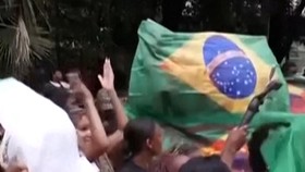 Warga Favela Brasil Demo Buntut 132 Tewas Saat Razia Geng Narkoba