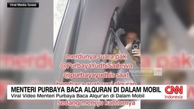 VIDEO: Menteri Purbaya Baca Al-Qur'an di Dalam Mobil