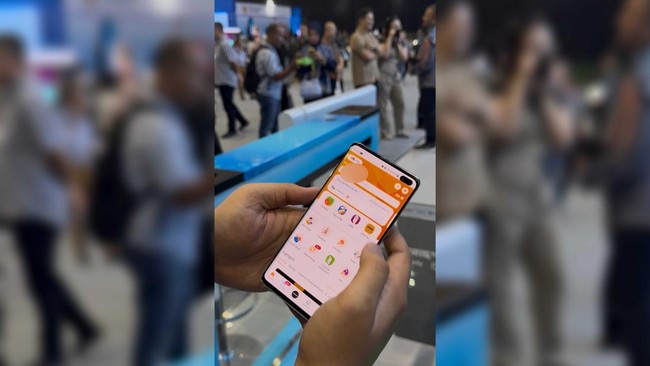 Bank Mega menjadi salah satu pionir dalam penerapan QRIS Tanpa Pindai (TAP) fitur Tap In-Tap Out dan fitur unggulan QRIS Cross Border yang digagas BI.