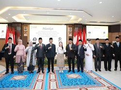 Lantik Sekda Batam-Kepala Dinas, Amsakar Tekankan Profesionalisme dan Inovasi