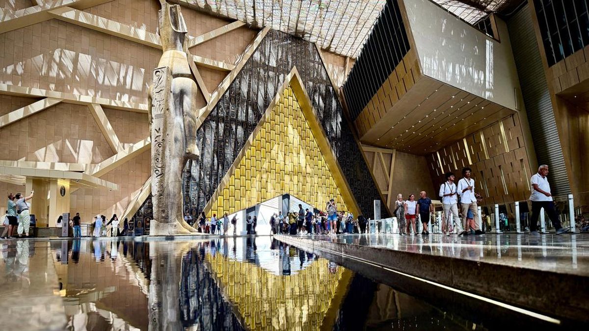 Foto: Museum Agung Mesir Dibuka, Makam Tutankhamun Jadi Magnet Turis