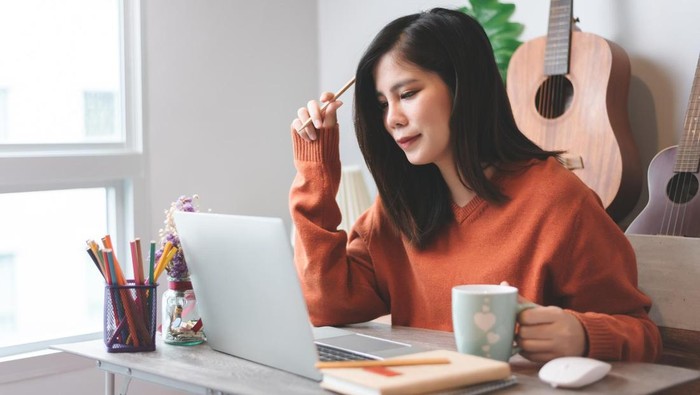 8 Hobi Pintar yang Bisa Bikin Otakmu Semakin Tajam