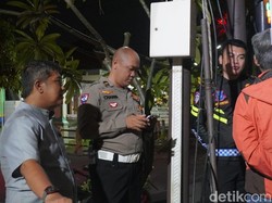Cara Satlantas Sidoarjo Atasi Kemacetan di Simpang Pagerwojo