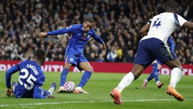 Hasil Liga Inggris: Panas, Chelsea Hajar Tottenham di Derby London