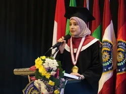 Dari Gaza ke Surabaya, Mahasiswa Palestina Ini Lulus Cum Laude di Tengah Perang