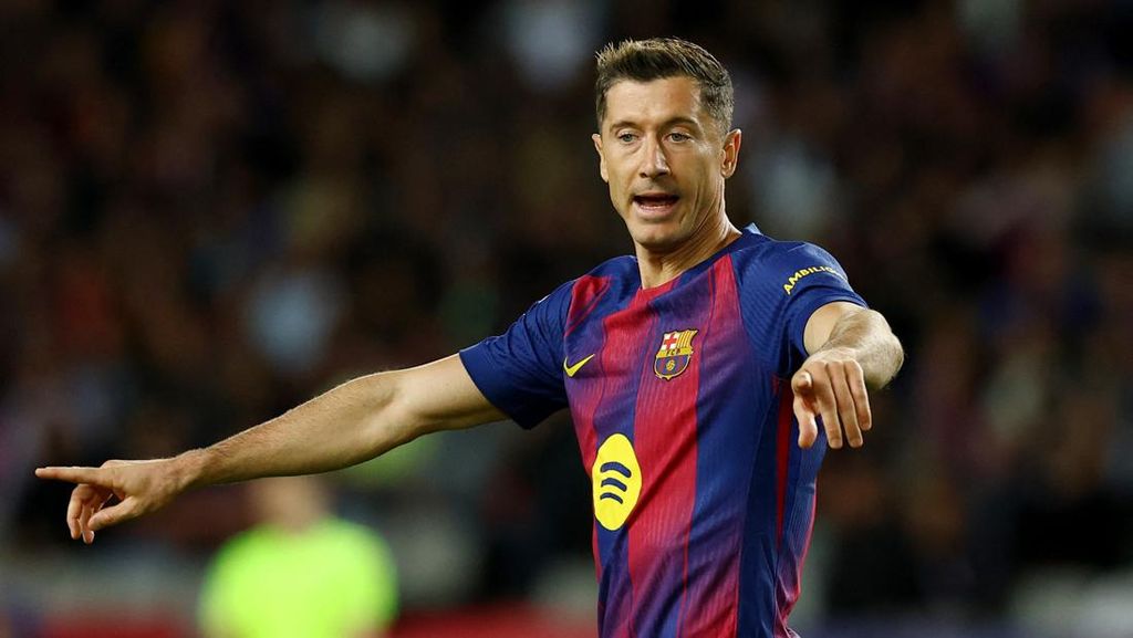 Negosiasi Alot, Lewandowski Belum Teken Kesepakatan dengan Barcelona
