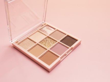 7 Rekomendasi Makeup Palette Lengkap untuk Sehari-hari
