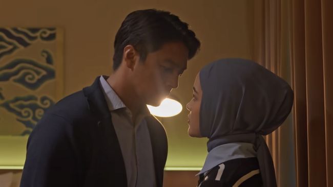 Sinopsis serial: Ipar Adalah Maut The Series merupakan versi yang lebih utuh dan jauh lebih dramatis daripada versi film.