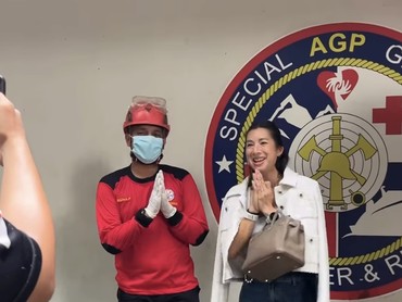 7 Momen Jennifer Bachdim Minta Damkar Lepaskan Cincin Nikah Usai Jari Kejepit Pintu