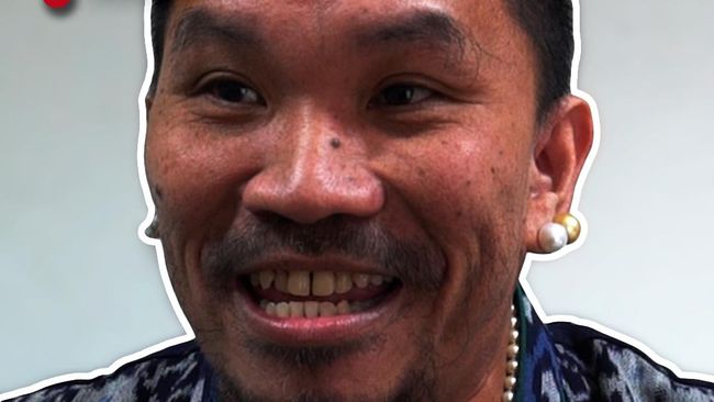 Video: Pakai Outfit Kain Nusantara, Pelawak Mongol Ingin Dukung UMKM