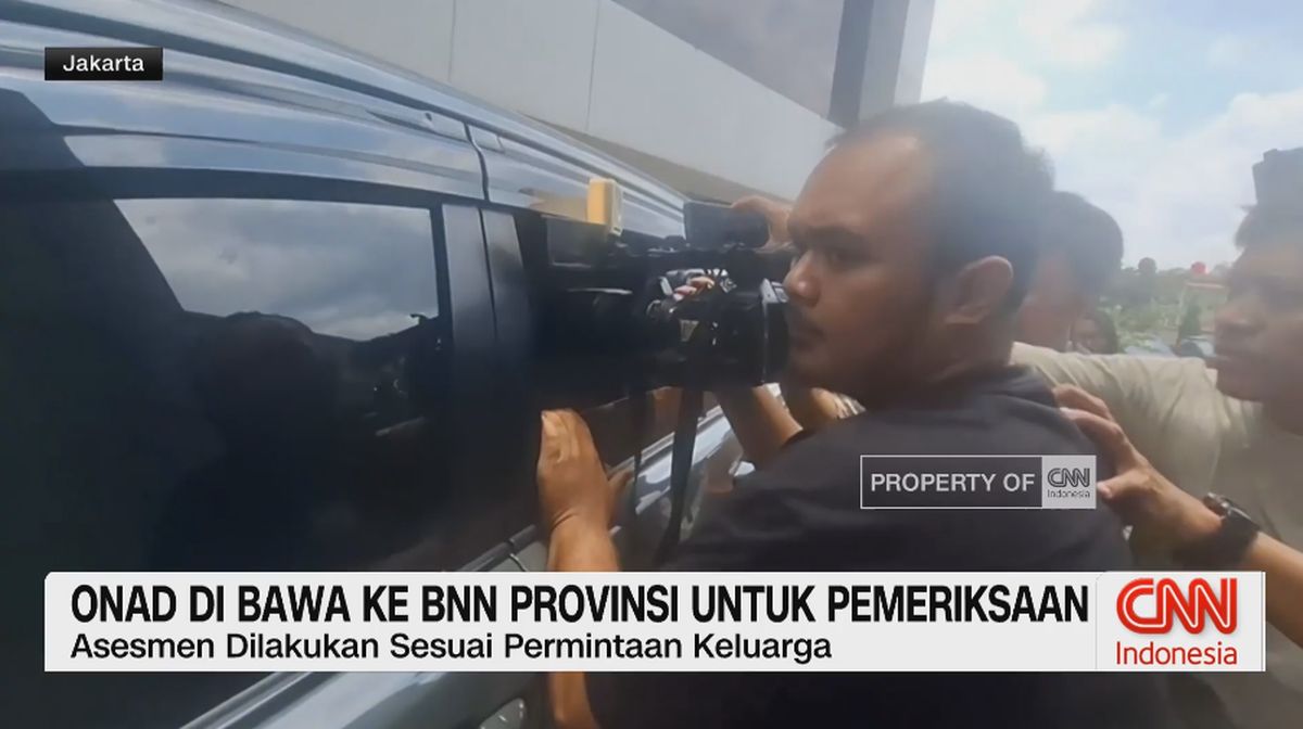 VIDEO: Onad Dibawa ke BNN Provinsi untuk Pemeriksaan