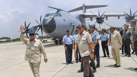 FOTO: Prabowo Serahkan Airbus A400M ke TNI AU