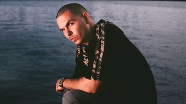 Lirik Lagu Give Me Everything - Pitbull feat Ne-Yo, Afrojack, Nayer