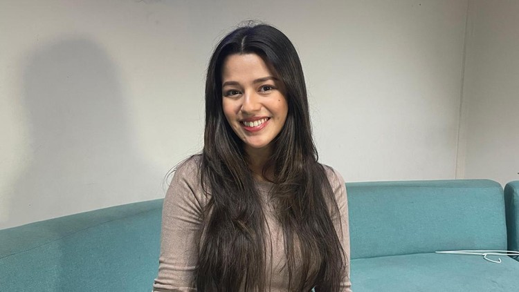 Susan Sameh, hamil 7 bulan, berbagi pengalaman kehamilan di Jerman. Ia mengatasi kecemasan menjelang kelahiran dan merencanakan pengajian tujuh bulanan.