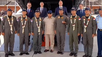 Momen Prabowo Serahkan Pesawat Airbus A400M ke TNI AU