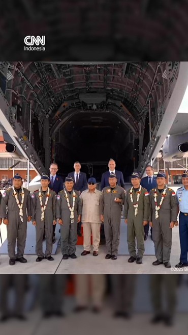 Momen Prabowo Serahkan Pesawat Airbus A400M ke TNI AU
