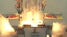 Detik-detik Peluncuran Satelit Komunikasi CMS-03 Milik India ke Orbit