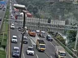Ada Truk Terguling, Lalin di Tol Jakarta Arah Tangerang Macet Panjang