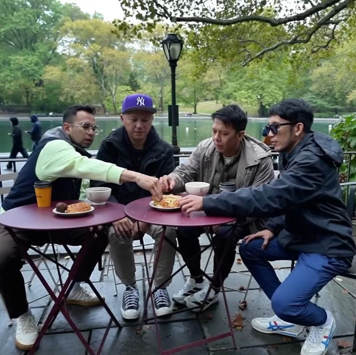 <p>Baru-baru ini, Ariel menarik perhatian publik saat liburan bersama Raffi Ahmad, Desta, dan Gading Marten di New York, Amerika Serikat. (Foto: YouTube Rans Entertainment)</p>