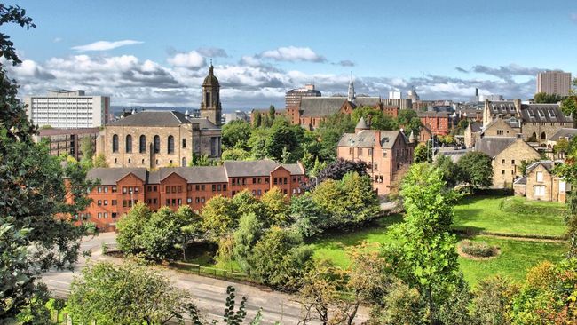 Milngavie di Greater Glasgow, Skotlandia, dinobatkan oleh Muddy Stilettos sebagai kota terbaik untuk dijadikan tempat tinggal.