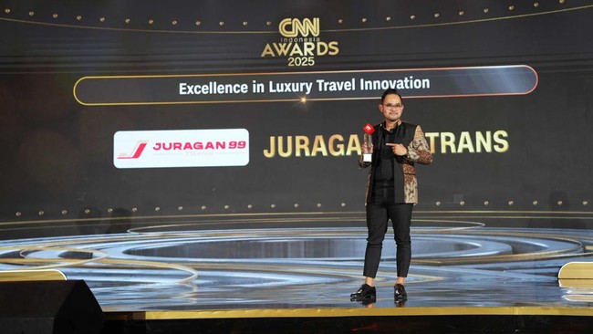 Serius menggarap citra transportasi darat, PO Juragan 99 meraih penghargaan CNN Indonesia Awards 2025 pada kategori Excellence in Luxury Travel Innovation.