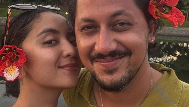 7 Potret Keenan Pearce Eks Raisa Bahagia Rayakan Anniversary Pernikahan dengan Istri baru
