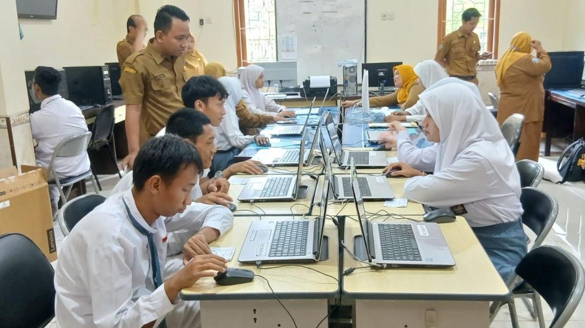 TKA di Sekolah Luar Biasa Berjalan Lancar di Berbagai Daerah