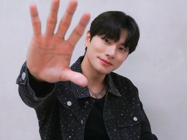 Lee Yi Kyung Lapor Polisi Usai Dituding Kirim Chat Vulgar