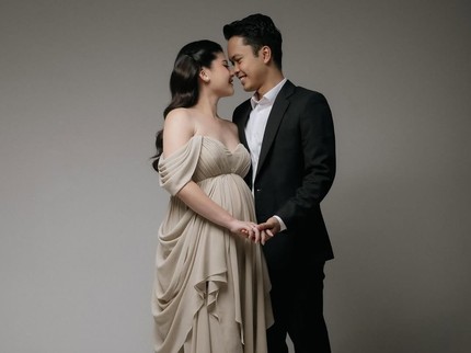 Maternity Shoot Mitzi Abigail dan Pebulutangkis Anthony Ginting, Mesra Sambut Anak Pertama