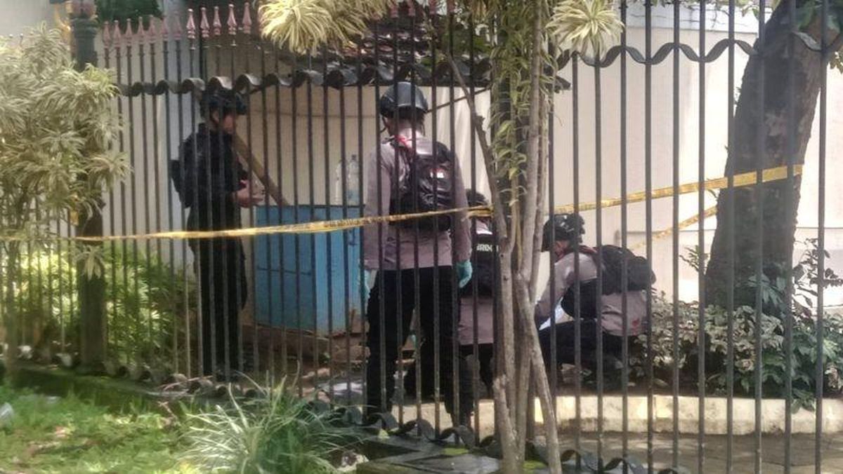 Mortir Diduga Sisa PD II Ditemukan di Halaman Rumah Warga Yogyakarta