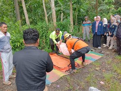 6 Mahasiswa UIN Semarang Hanyut Saat Wisata Alam di Sungai, 3 Ditemukan Tewas