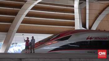 FOTO: Nasib Utang Kereta Cepat Whoosh yang Bakal Dibereskan Prabowo