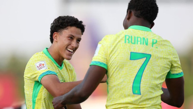 Pelatih Brasil, Dudu Patetuci mengatakan Timnas Indonesia U-17 membuang banyak peluang saat dikalahkan Zambia di laga perdana fase grup Piala Dunia U-17 2025.