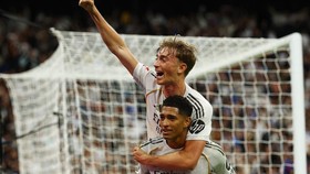 Huijsen Anggap Latihan di Anfield Tak Penting: Hanya Lapangan Biasa