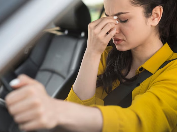 Terjebak macet dalam waktu lama bisa berdampak pada kesehatan. Berbagai kondisi serius banyak terjadi/Foto: freepik.com/freepik
