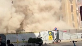 Detik-detik Bangunan Abad Pertengahan di Italia Roboh, 1 Pekerja Tewas