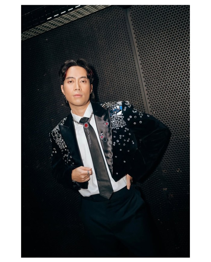 Vidi Aldiano memutuskan untuk hiatus sementara dari dunia hiburan Tanah Air. Ini  perjalanan karier Vidi Aldiano.