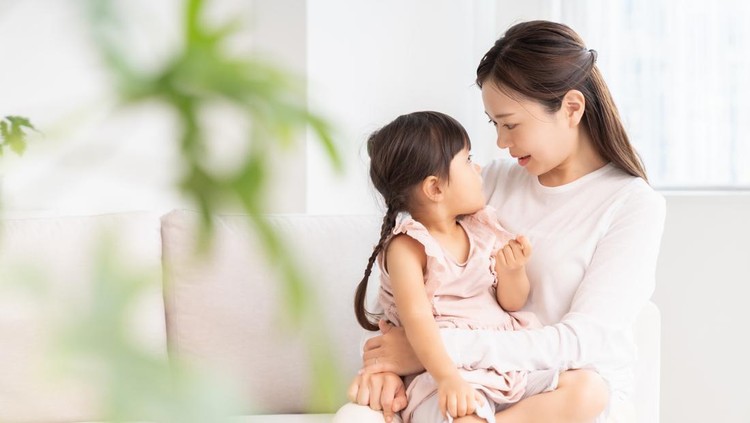 3 Kalimat Orang Tua yang Bisa Meningkatkan Kecerdasan Emosional & Intelektual Anak