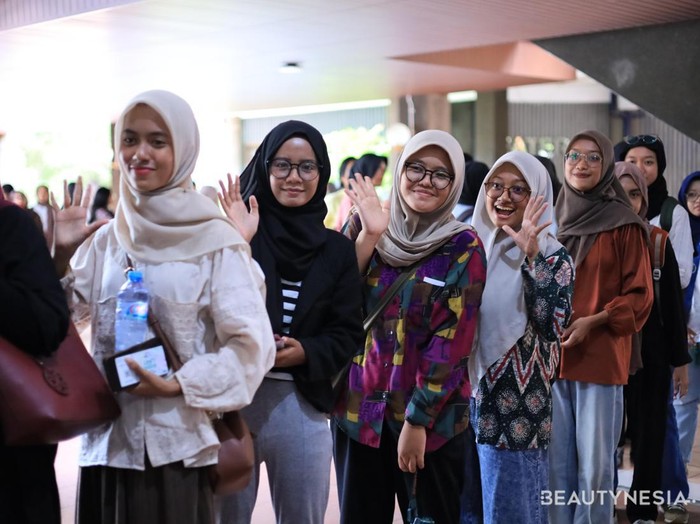 Antusiasme mahasiswa ITS Surabaya untuk “KAO Presents TGC Jakarta 2025” Campus Roadshow.