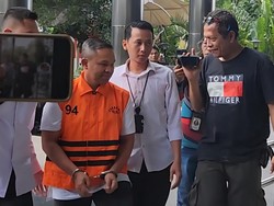 KPK Tahan Gubernur Riau Abdul Wahid!